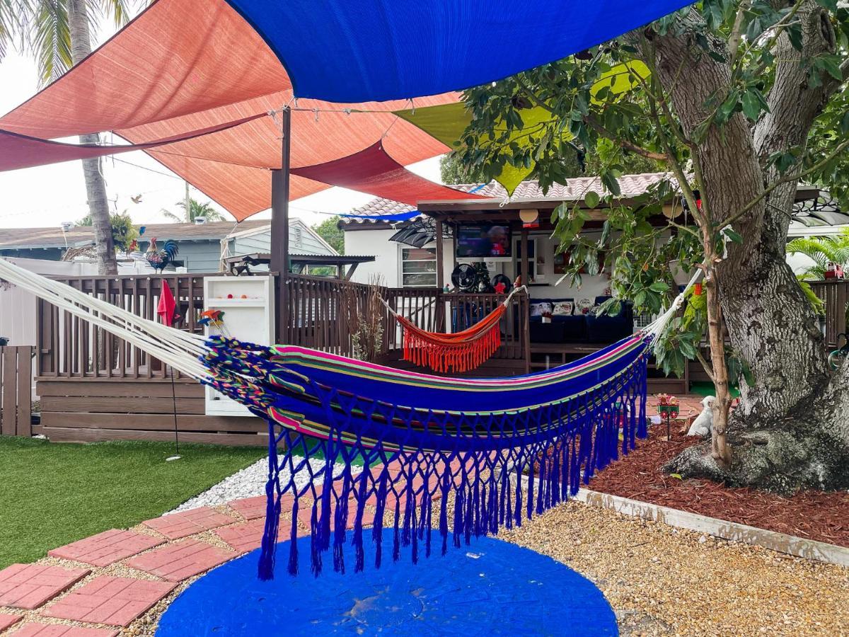 Hammocks & Mini-Golf! 10 Mins From Beach! Hollywood Exterior photo